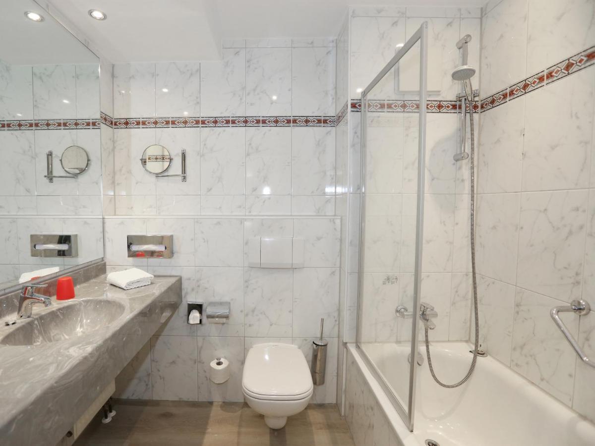 Superior Single Room,1341386279:JPEG