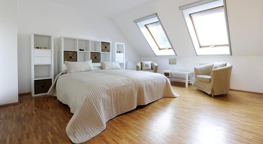 Apartamento de 1 dormitorio con balcón