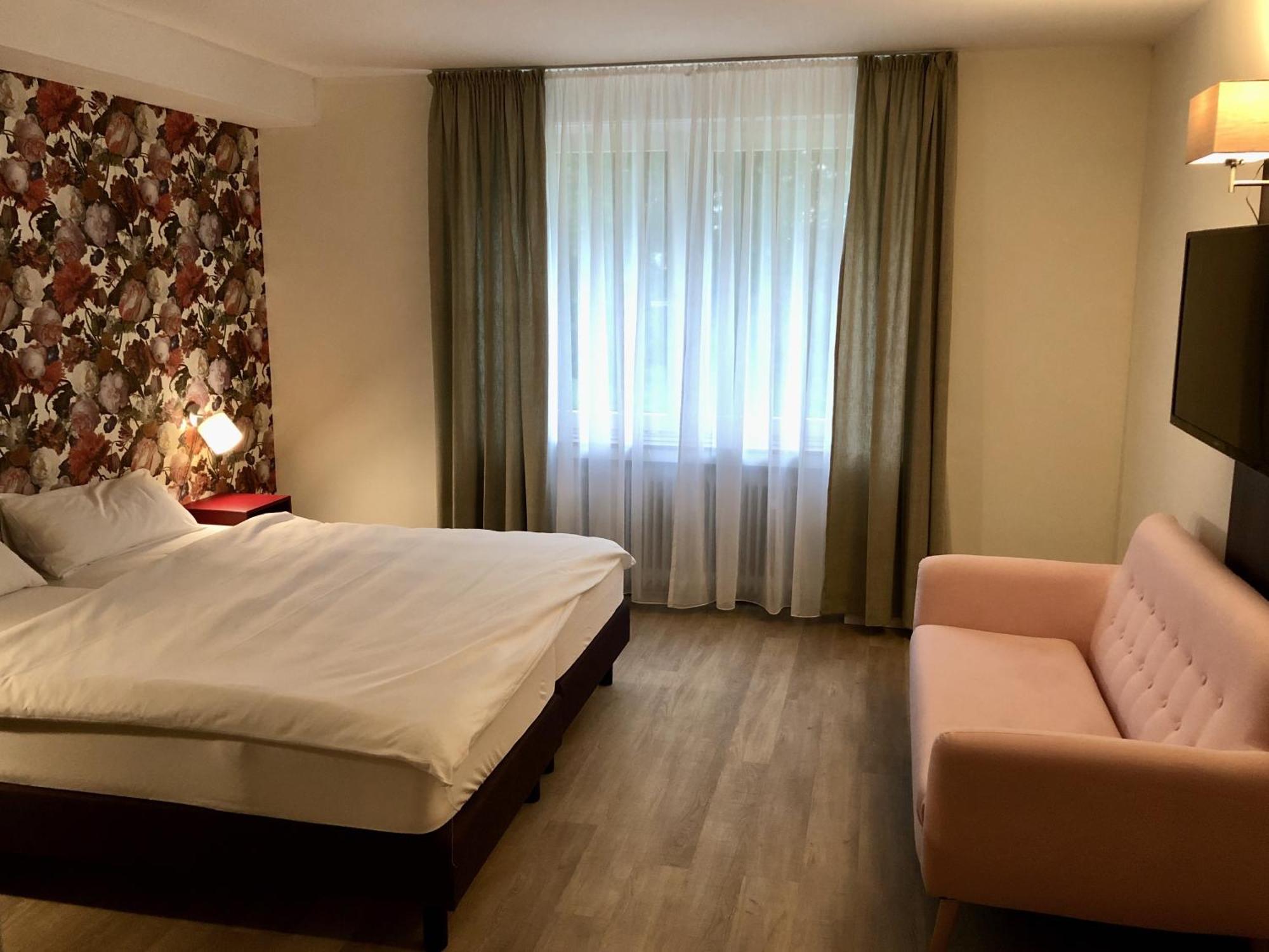 Classic Quadruple Room