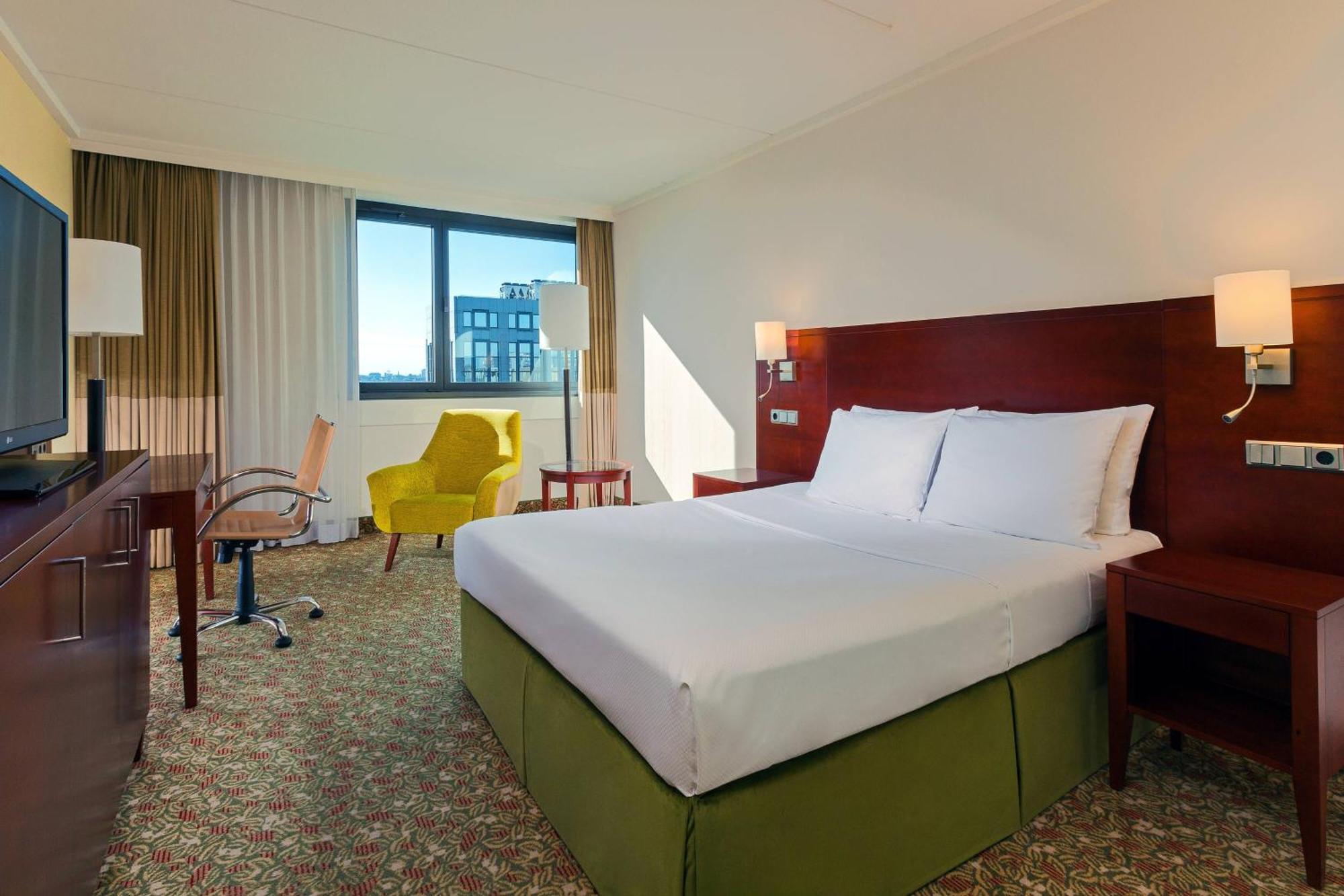 Larger Guest room, 1 Queen, High floor,1643141793:JPEG