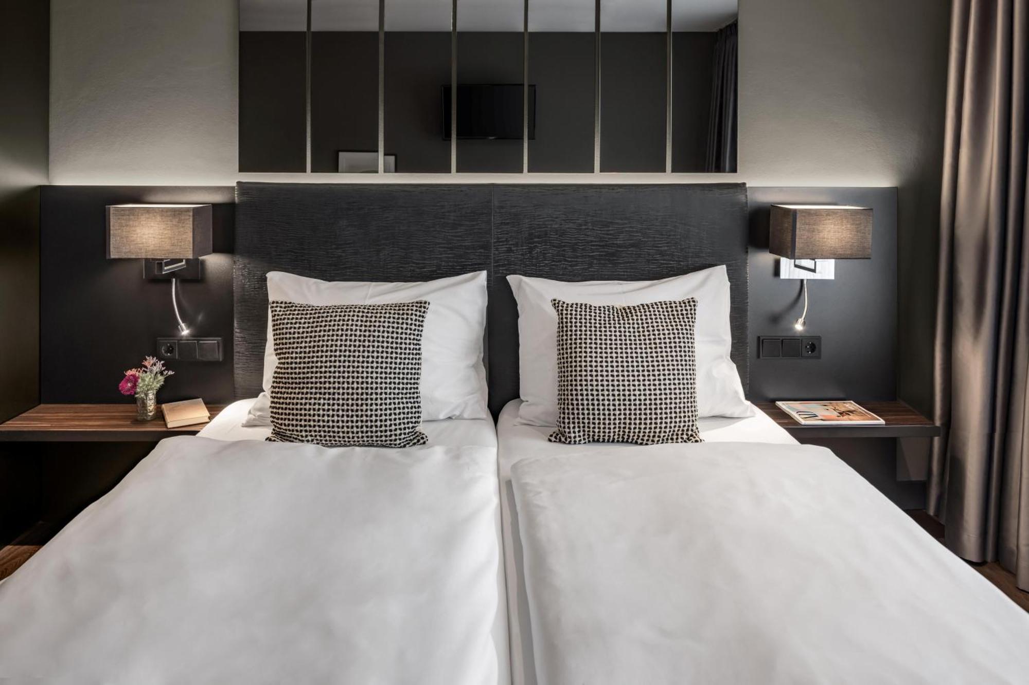 Cozy Double,1665397450:JPEG