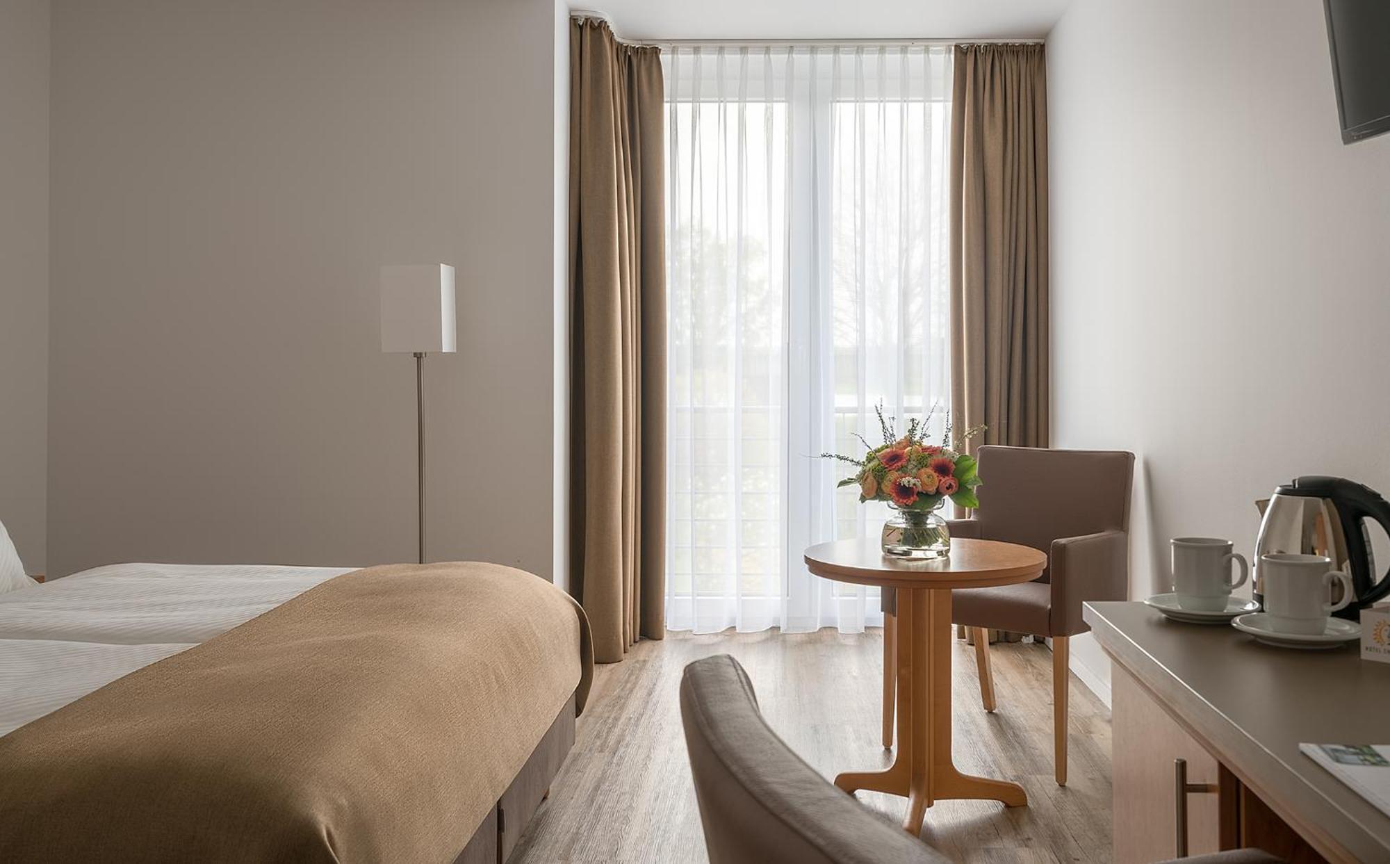 Doppelzimmer mit Gartenblick