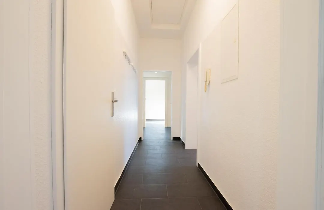 Tolstov Apartments - City Apartments With 2 , 3 And 6 Rooms - 15 Min To Messe Dus And Old Town Dus-1