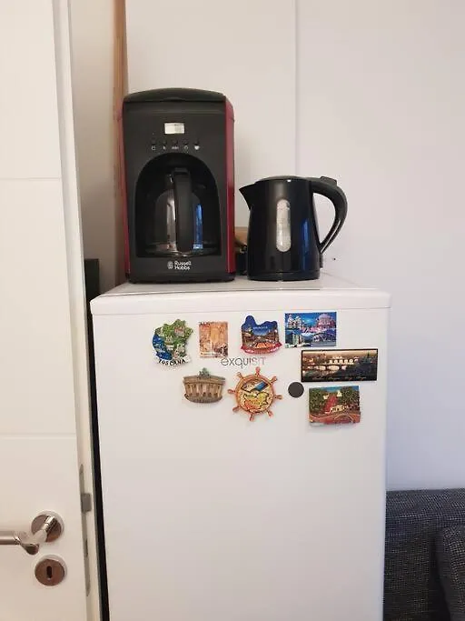 Zentrale Und Gemuetliche Wohnung-1
