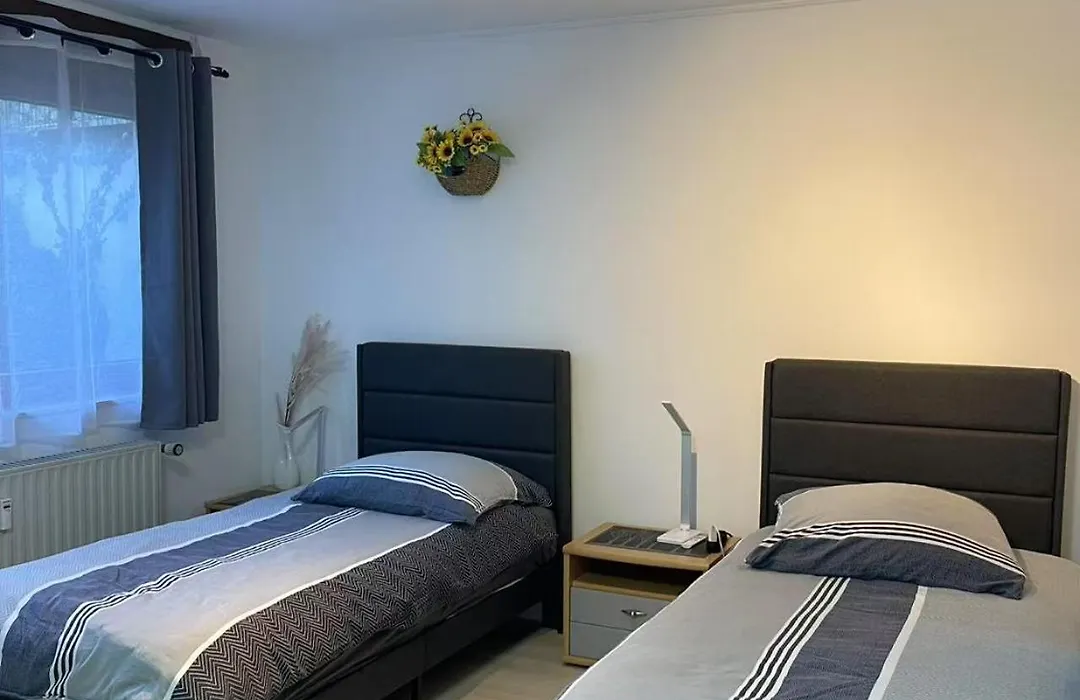 Duesseldorf Messe, 2-Bedroom Duplex Apartment With Terrace And Garden-1