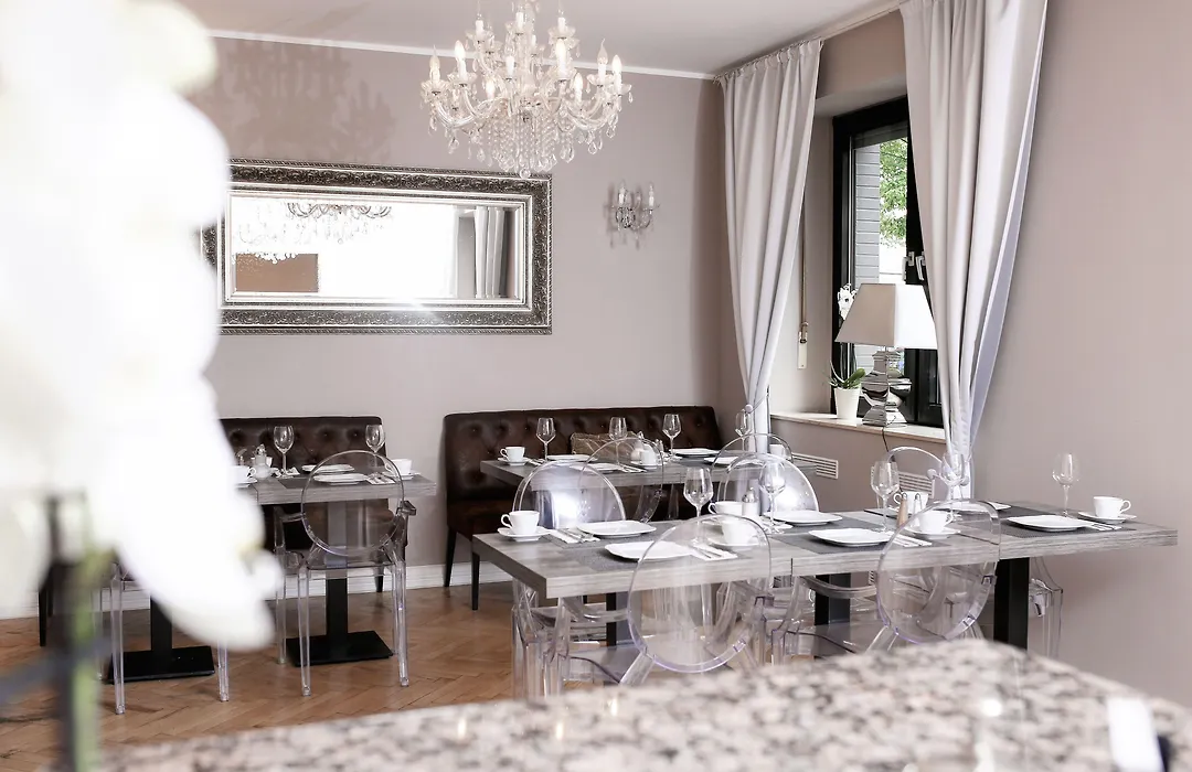 Hotel Lux-1