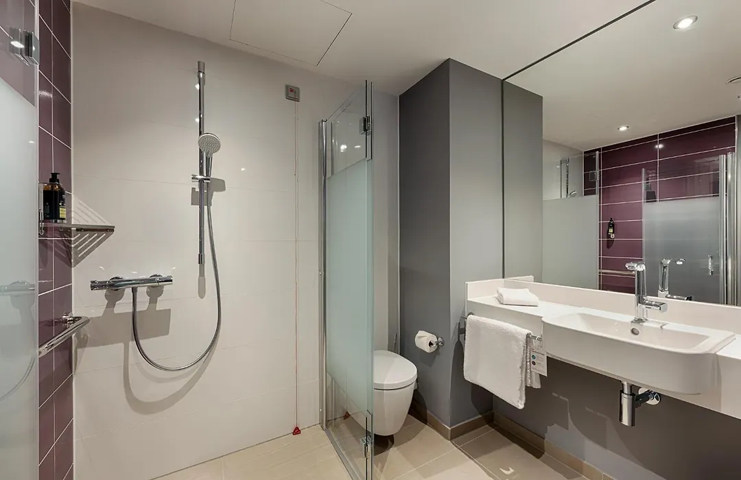 Premier Inn Duesseldorf City Friedrichstadt-1