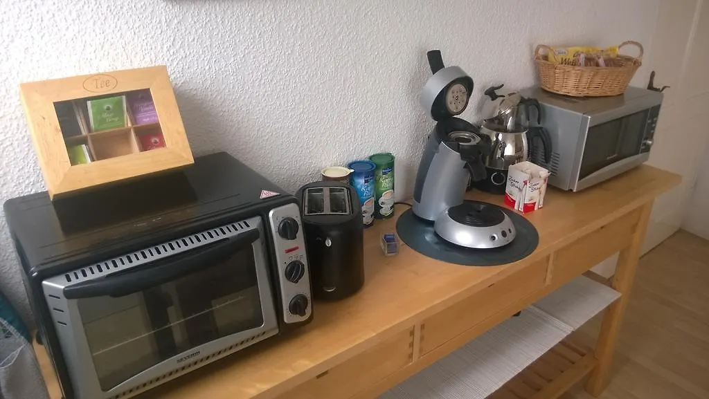 Airport Apartment-1