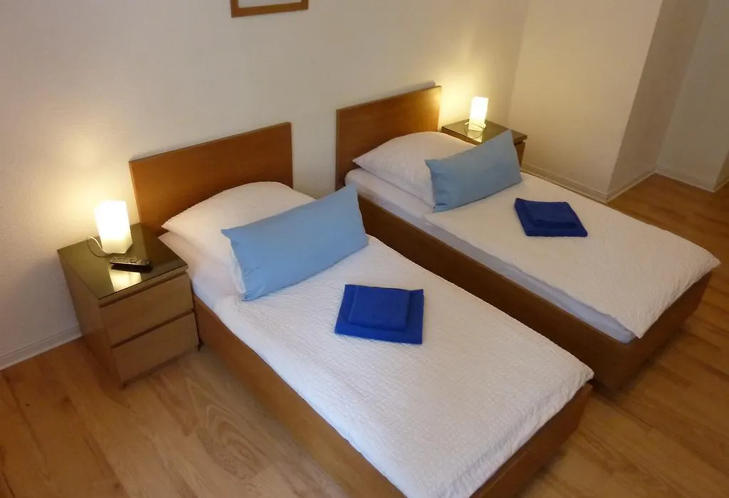 Lessing-Apartment-1