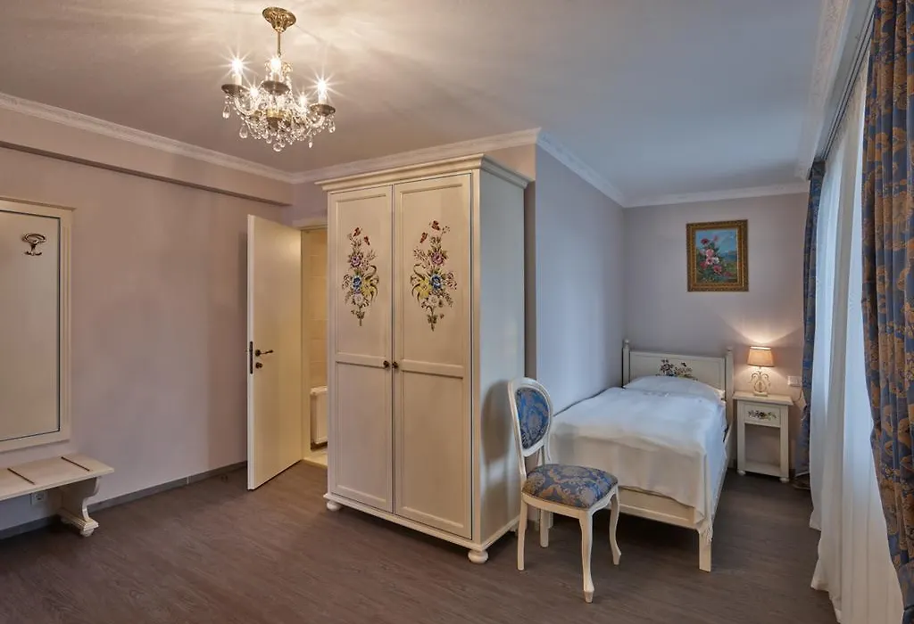 Apartment-Hotel Am Rathaus-1