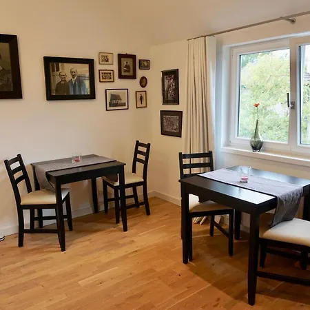 Privatzimmer Schoenfelder-3