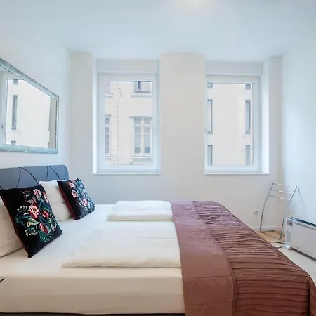 Victoria Altstadt Suites-2