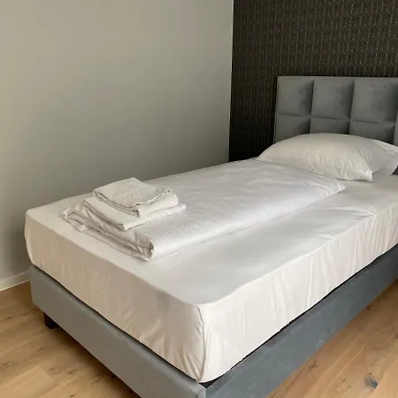 Sleep Inn Duesseldorf Suites-3