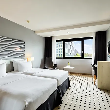 Radisson Blu Conference Hotel, Duesseldorf-3