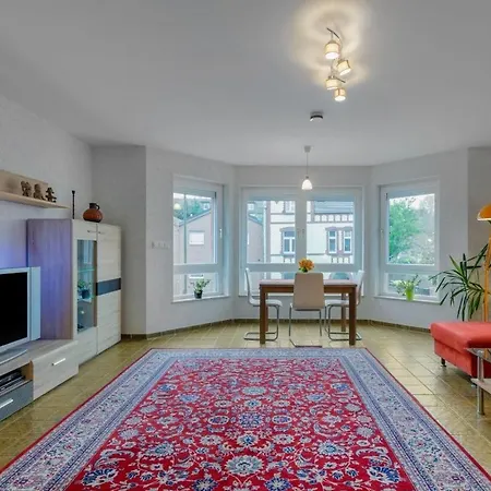 Modernes Apartment In Schoener Lage-2