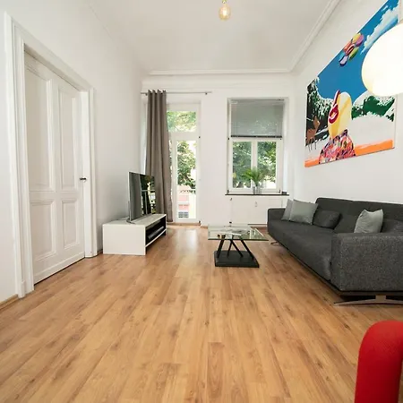 WHITE 60 QM Apartment - Zentral - Balkon - Messe-3