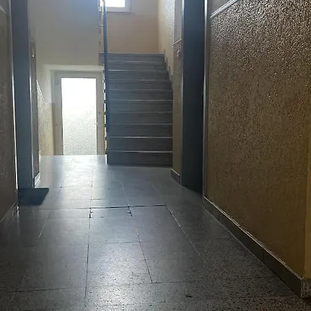 1 Zimmerwohnung Mit Kueche, Balkon Und Badezimmer In Duesseldorf Apartmen-2