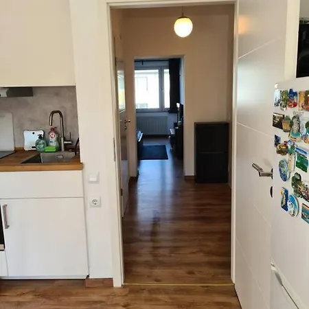 Zentrale Und Gemuetliche Wohnung-2