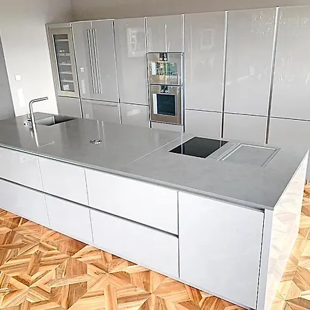 Luxurious Penthouse -Breathtaking Rooftop Terrace-3