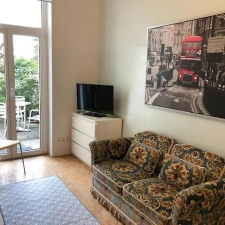 Studio G -Central Sunny Apartment For 6 Guests With Terrace-3