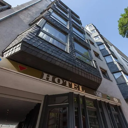 Apartments An Der Koe-2
