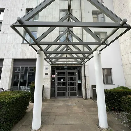 4* Boutique Zimmer Am Duesseldorf Hafen + Oepnv & Tg-2