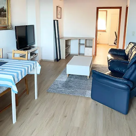 Duesseldorf Messe, 2-Bedroom Duplex Apartment With Terrace And Garden-2