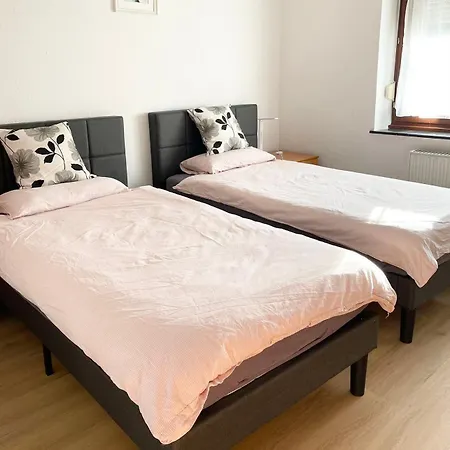 Duesseldorf Messe, 2-Bedroom Duplex Apartment With Terrace And Garden-3