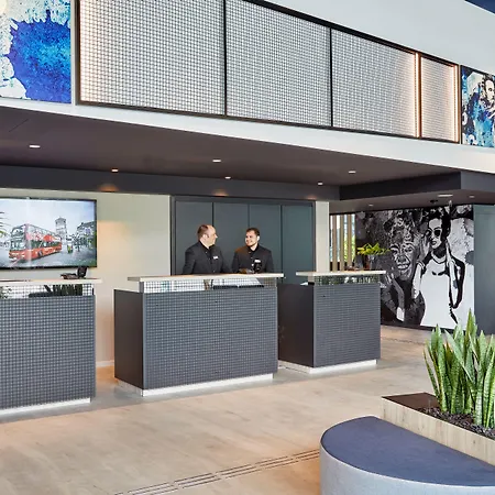 H2 Hotel Duesseldorf City-3