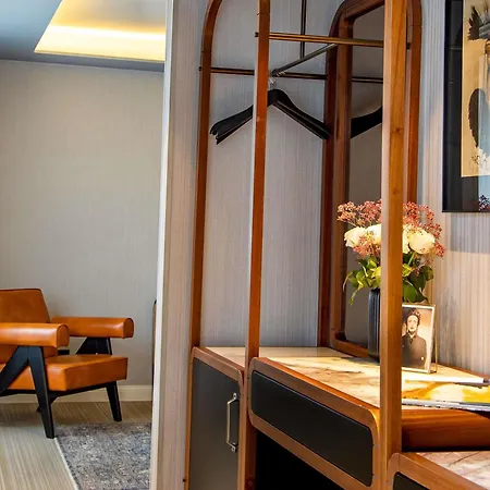 Muze Hotel Dusseldorf - Handwritten Collection-2