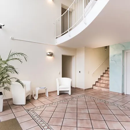Parkside Apartment House-2